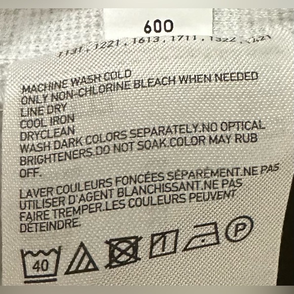 UNIQLO x Hana Tajima Long Sleeve Shirt - Picture 5 of 6